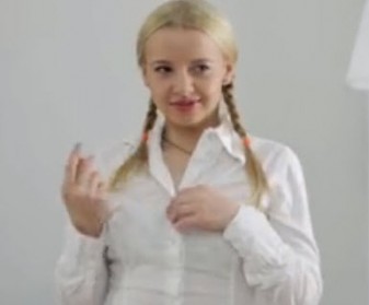 Sex sa mladom studenticom